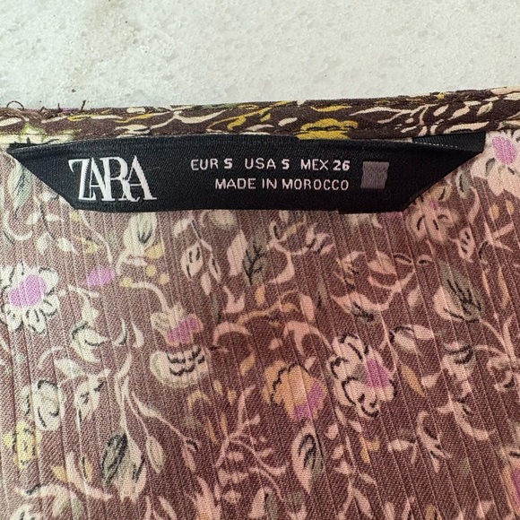 Zara Red Fit and Flare Puff Sleeve Dress for Cocktail - Picture 6 of 9